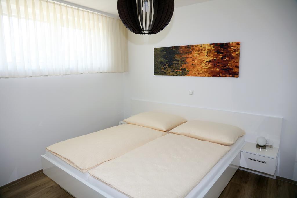Penthouse Griemann 2 Fuer Max 4 Personen Mit Eigener Grosser Dachterrasse Zum Relaxen! Illmitz Exterior foto