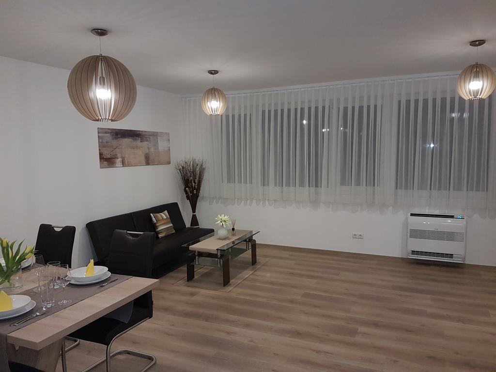 Penthouse Griemann 2 Fuer Max 4 Personen Mit Eigener Grosser Dachterrasse Zum Relaxen! Illmitz Exterior foto